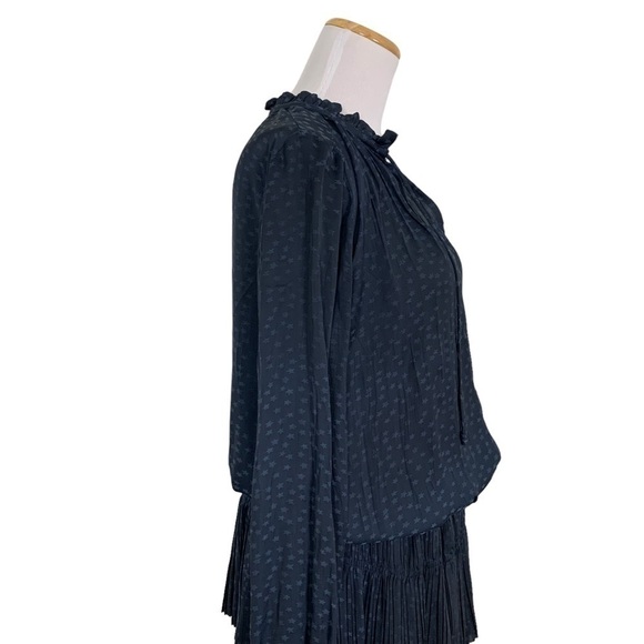 Anthropologie Current Air Star Print tiered Mini Dress Size XS Navy Blue - Picture 3 of 14